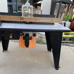 Router And Table / More Have Lots Of Tools / Furniture