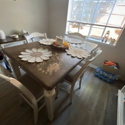 Countertop Dining Table And Chairs 