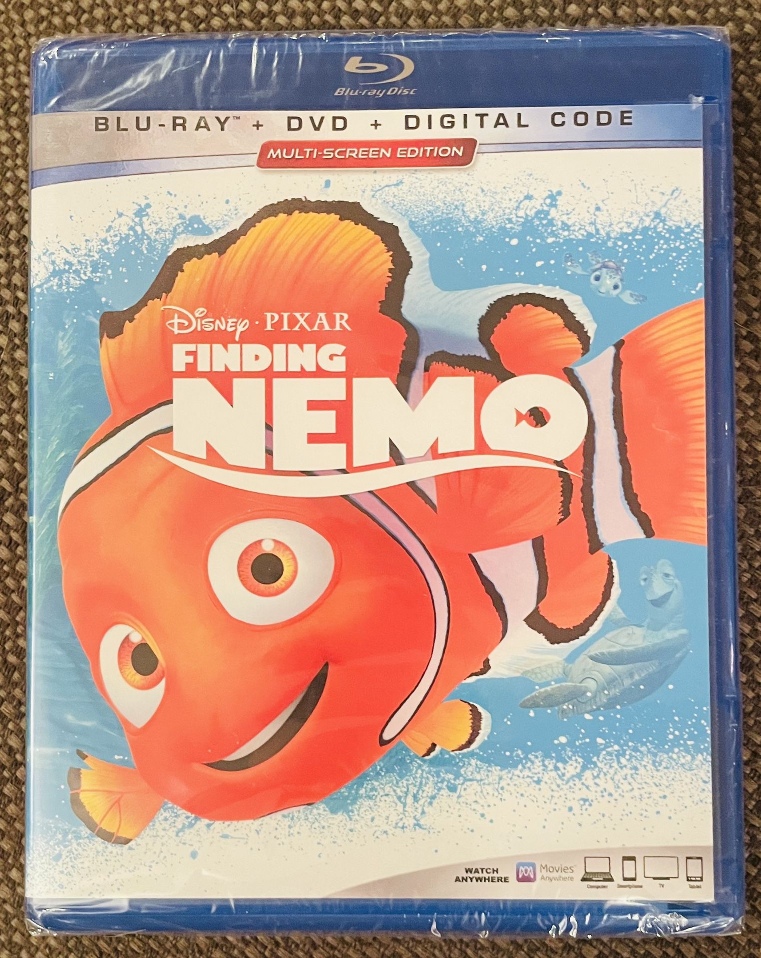 Finding Nemo (Multi-Screen Edition: Blu-Ray + DVD + Digital Code)