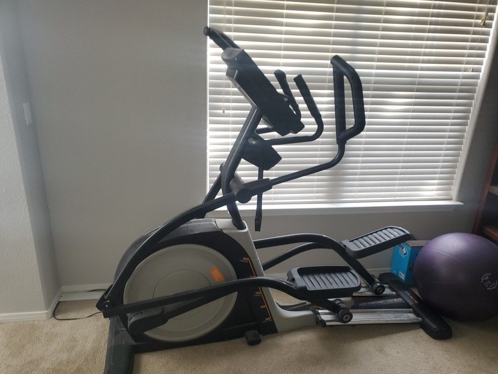 Nordictrac 12.7 Elite Elliptical