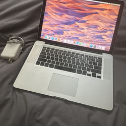 MacBook Pro  15 inch 