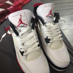 Jordan 4s