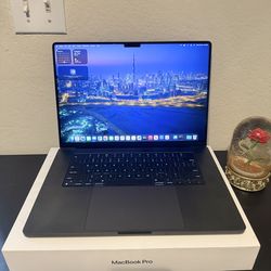 Space Black 16.2 inch MacBook Pro 2025