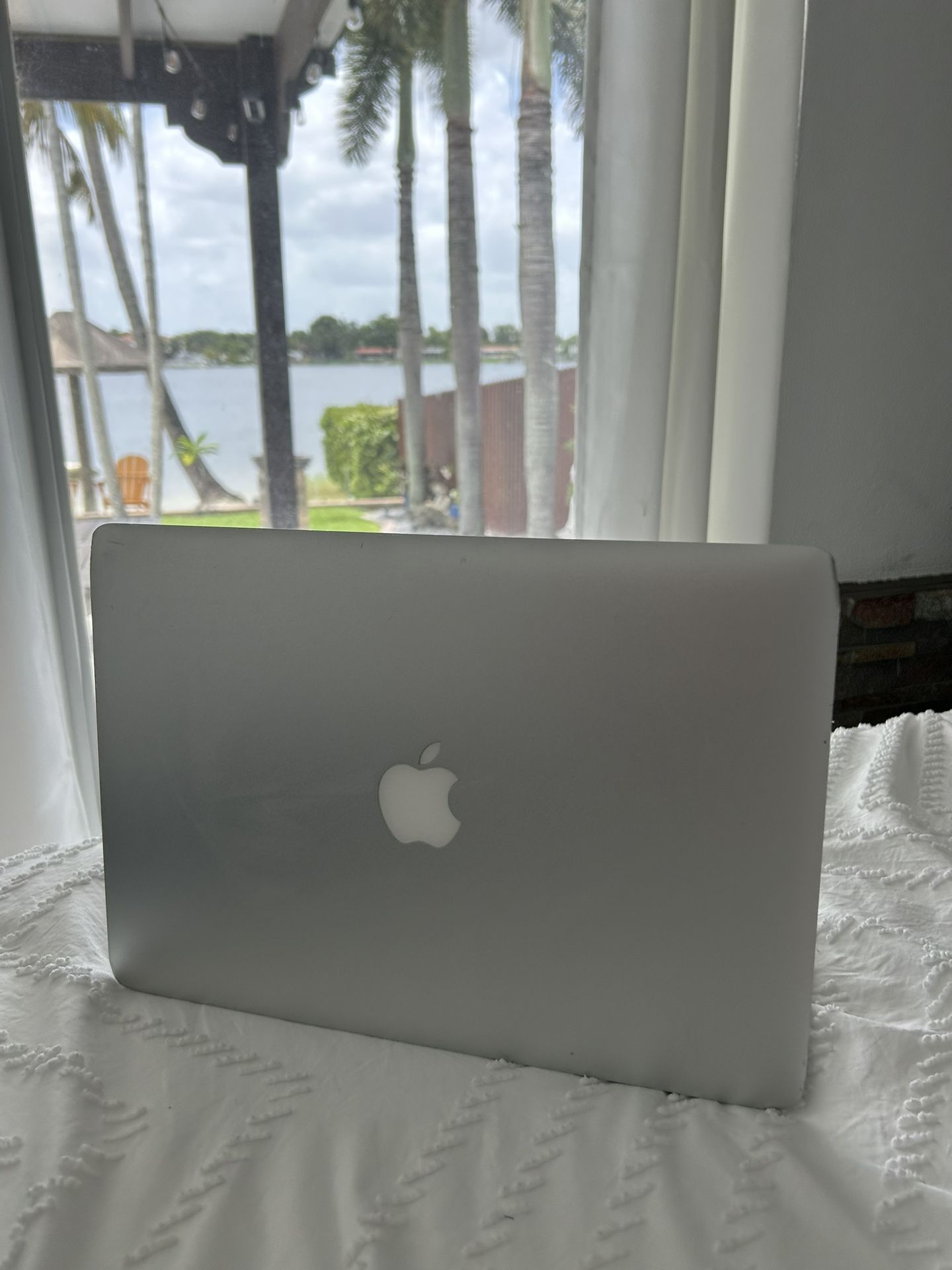 MACBOOK AIR 13 Inch