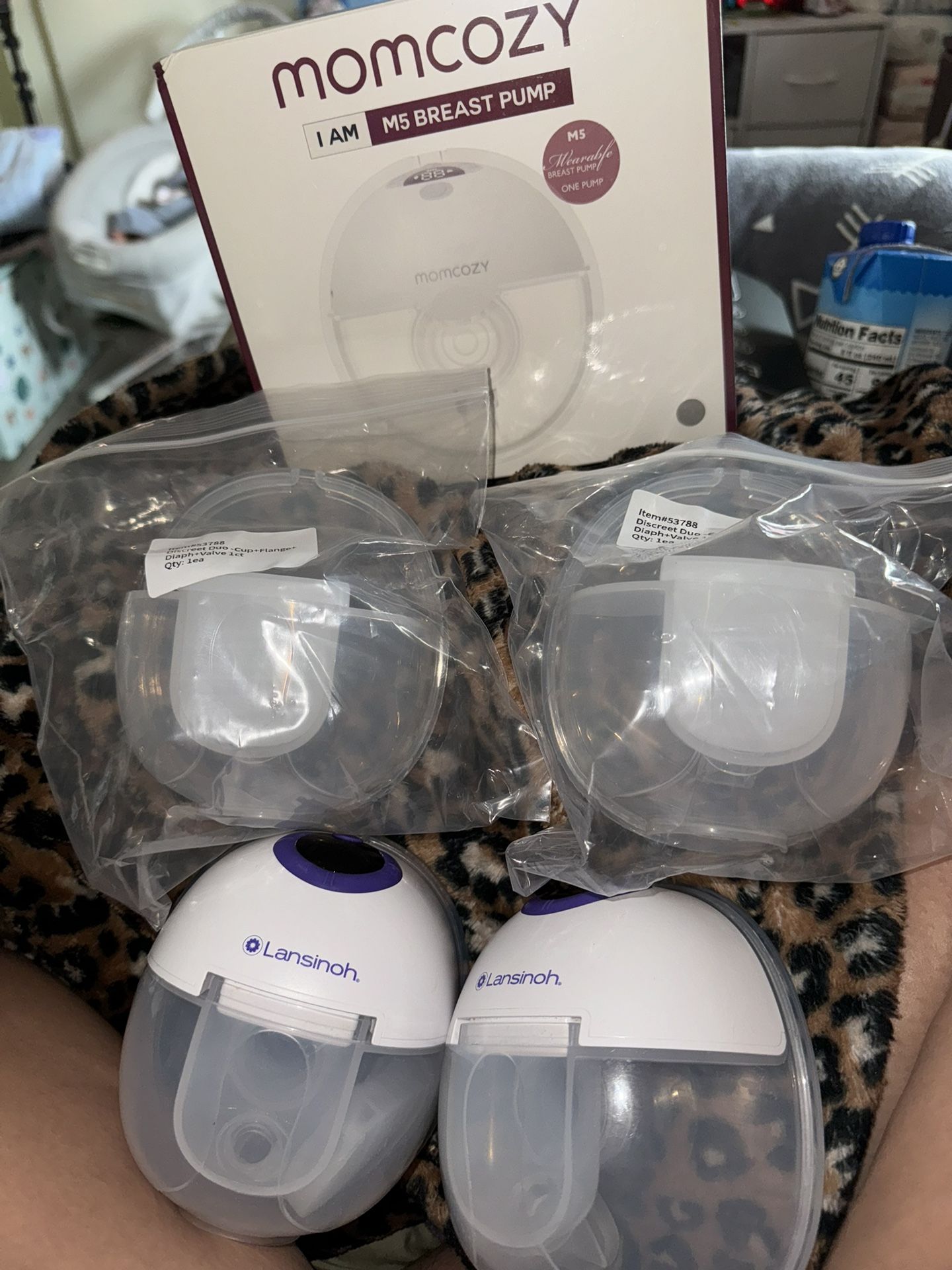 Momcozy M5 Single And Discrete Duo
