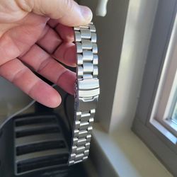 22mm Oyster Bracelet straight end. Milled clasp Solid Links  Still new condition no scratches $25  (Read description.)