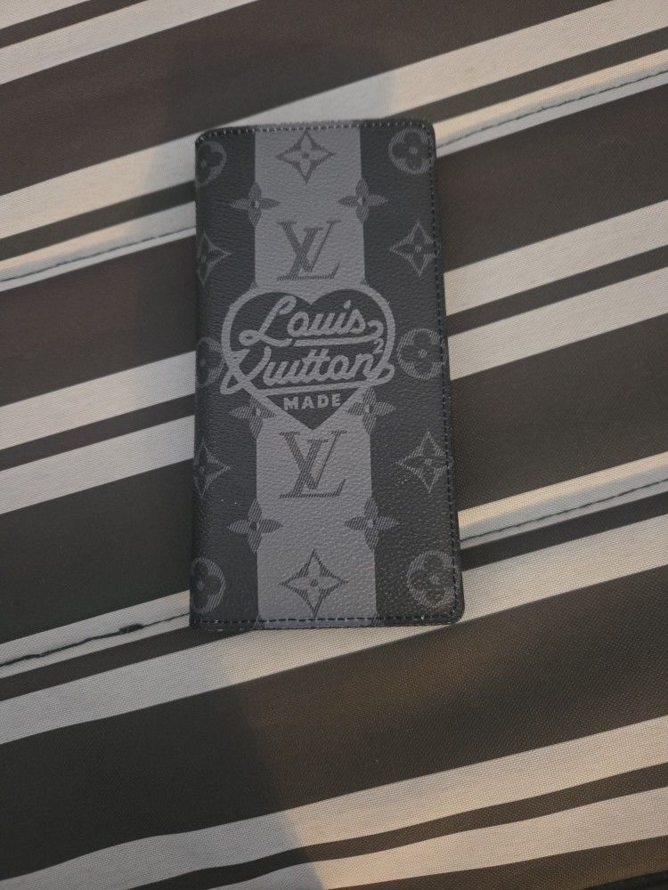Louis Vuitton Brazza Wallet