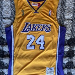 Kobe Bryant - XL Jersey - Los Angeles Lakers 