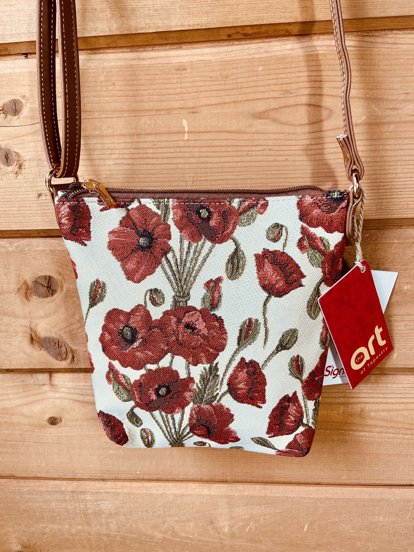 NWT Signare Tapestry Design Poppy Shoulder Bag