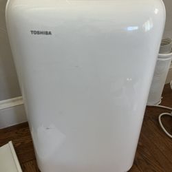 Toshiba Mobile type Air conditioner (10000 BTU)