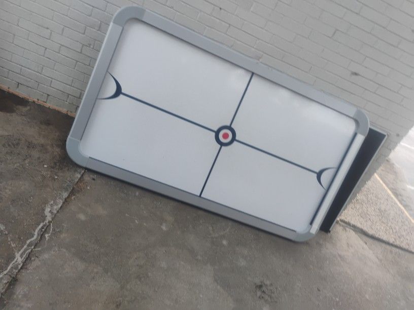 Air Hockey Table