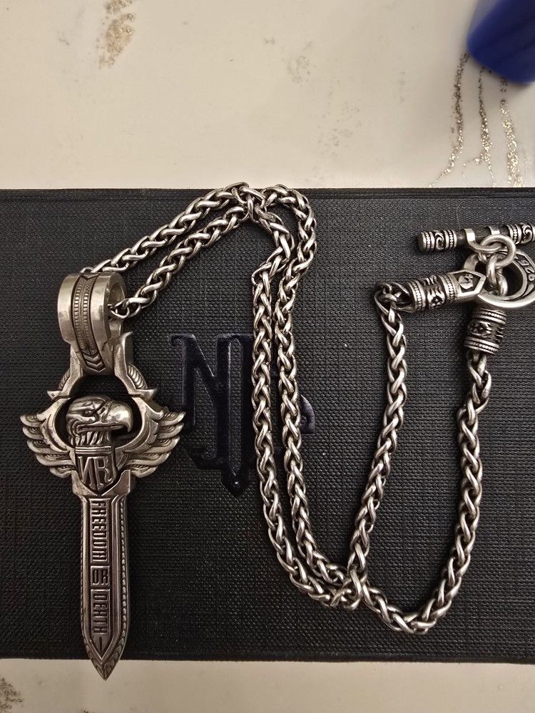 Nightrider AQUILA pendant and Xhain