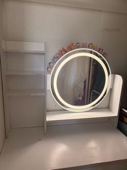 Girls vanity