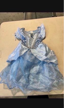 Disfraz Para Niรฑa En Buenas Condiciones Talla 3t $25