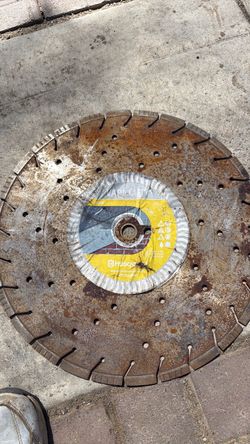 Concrete saw blade new