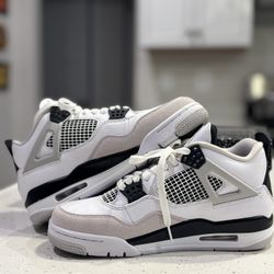 Jordan 4 Retro Military Black Men’s Size 8