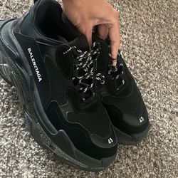 Balenciaga Triple S Black 