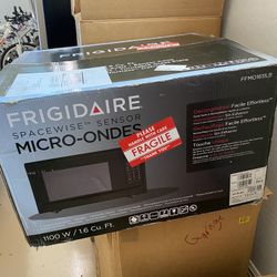 Brand New Microwave 
