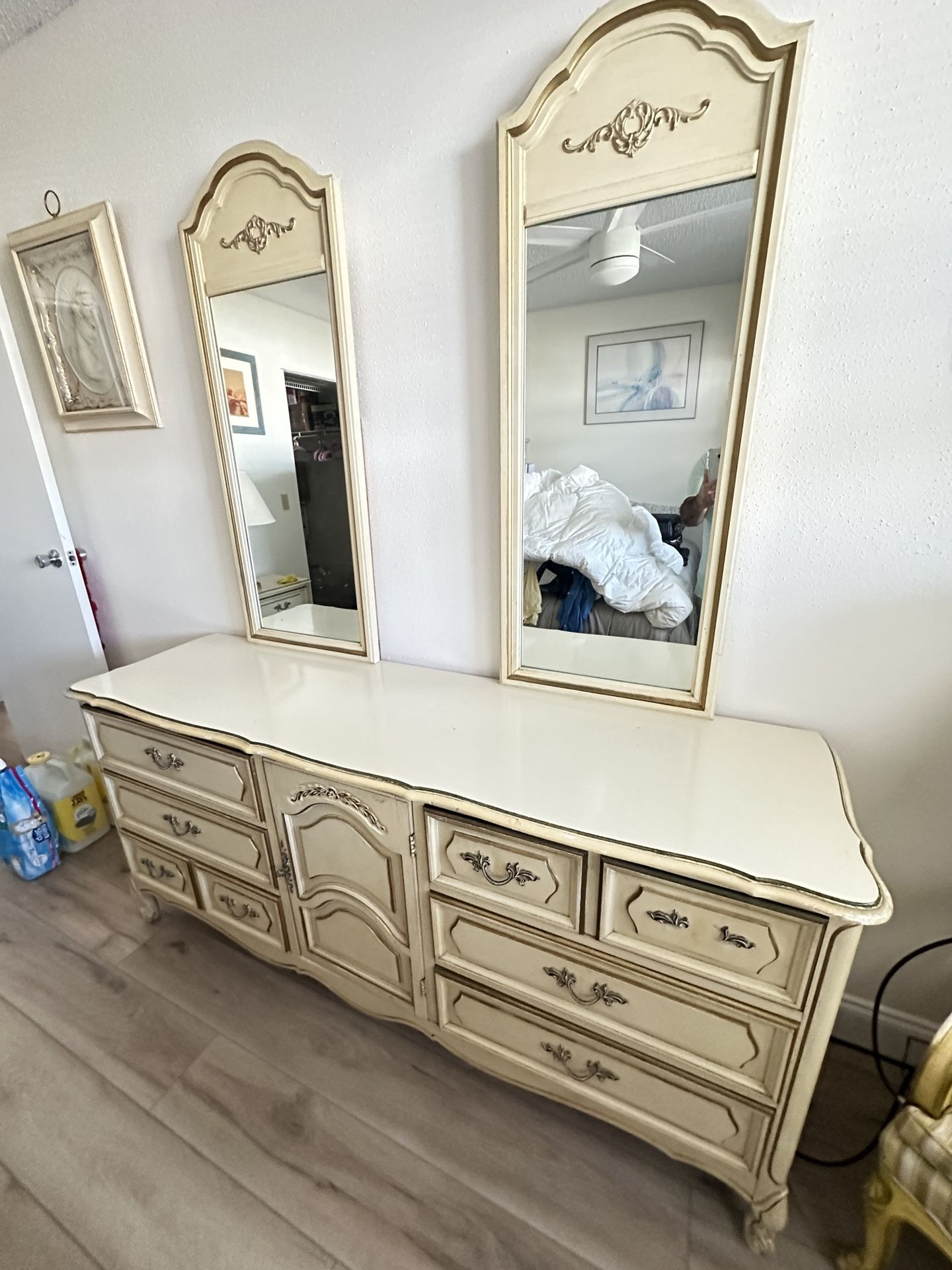 Double Dresser W/mirrors and 1 Night Stand