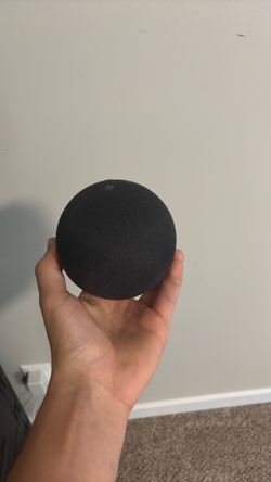 Alexa 5th (2022) Generation Echo Dot - Like New