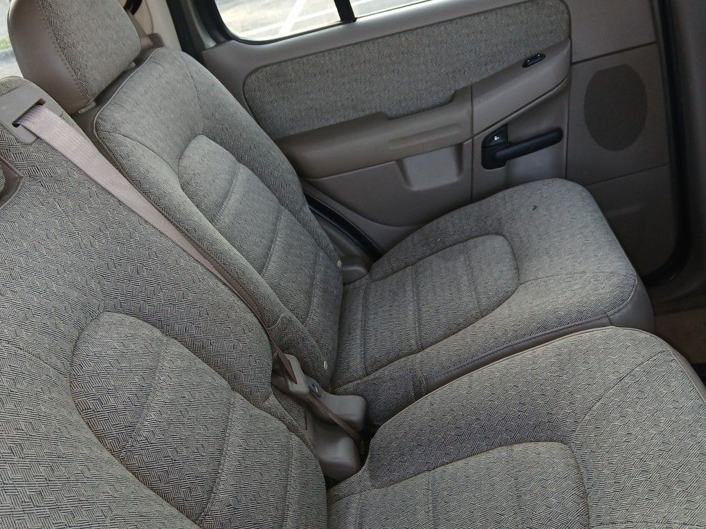 2003 Ford Explorer