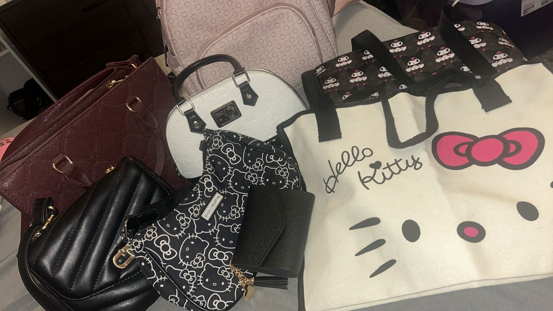 Hand bags / hello kitty bags