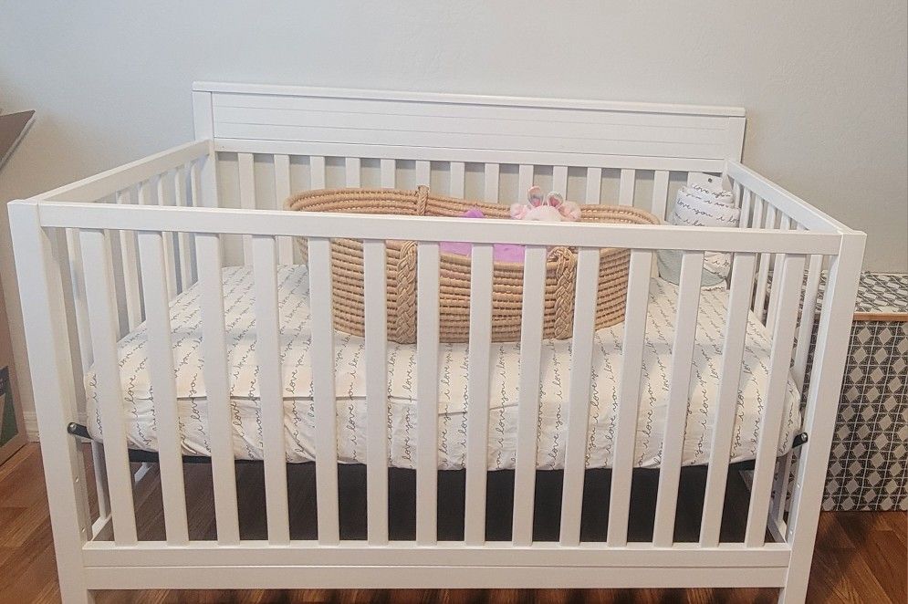 Crib & Mattress New