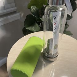 Nwe Hot or Cold Bottle with NYLON Sleeves