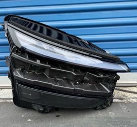 Tesla Model Y 2025 2026 Right Side LED Headlight OEM COMPLETE