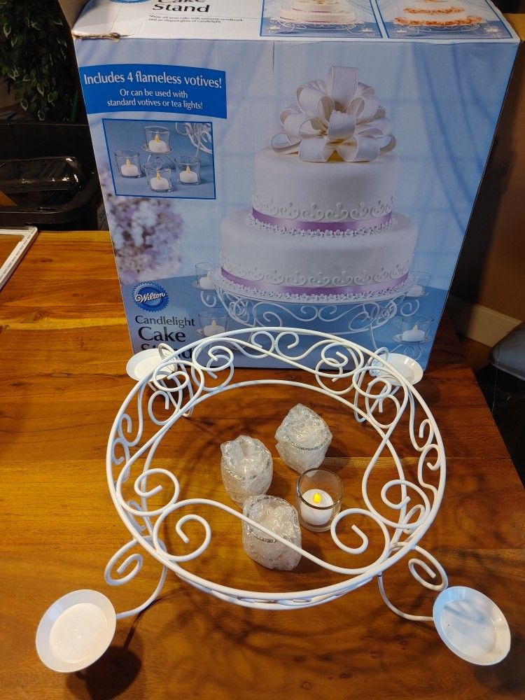 Wilton Candlelight Cake Stand