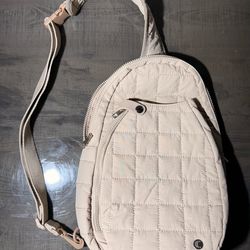 CLUCI Quilted Puffer Sling Bag - Light Khaki