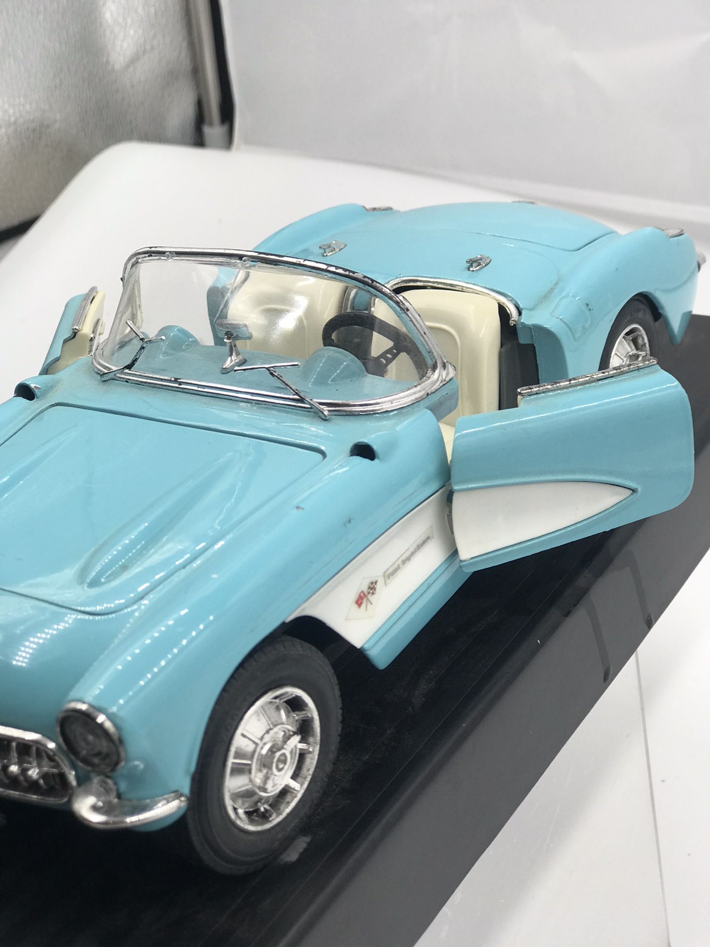 12” 1957 Chevrolet Corvette blue collectors model