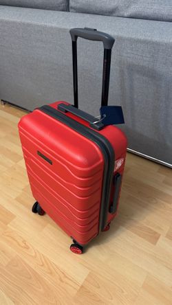 Air Canada 21” Carry-On Spinner Luggage – Excellent Condition