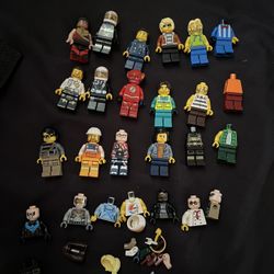Random Minifigure Lot 3$ Each Or 45$ Together