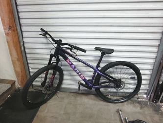 Like New Marin Alcatraz 2 Mud Jumper Short Frame Mountain Bike 26"