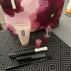 Clinique Makeup Kit