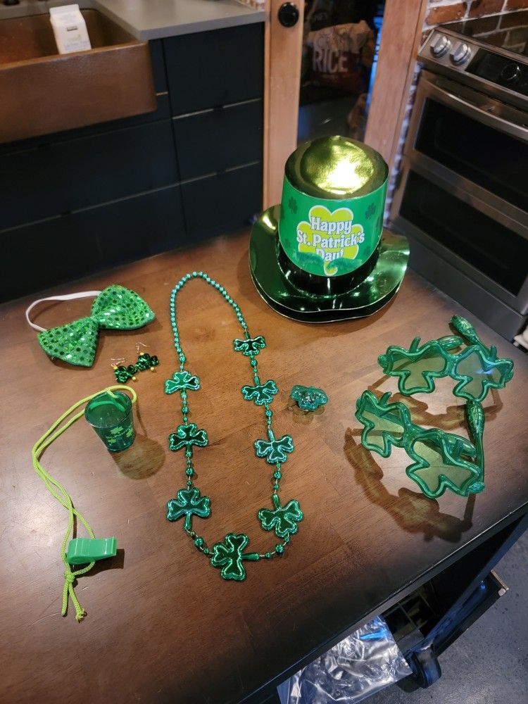 St. Patrick's Paddy's Day Shamrock Green Accessories