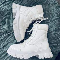 Womens Boots $26
