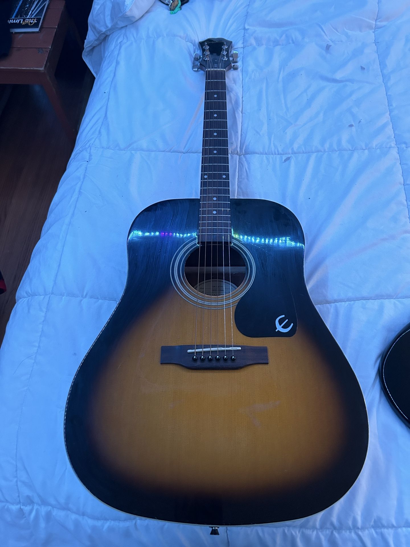 Epiphone Acoustic Guitar DR-100 VS