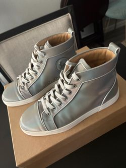 MENS CHRISTIAN LOUBOUTINS (RED BOTTOMS) / SIZE 9