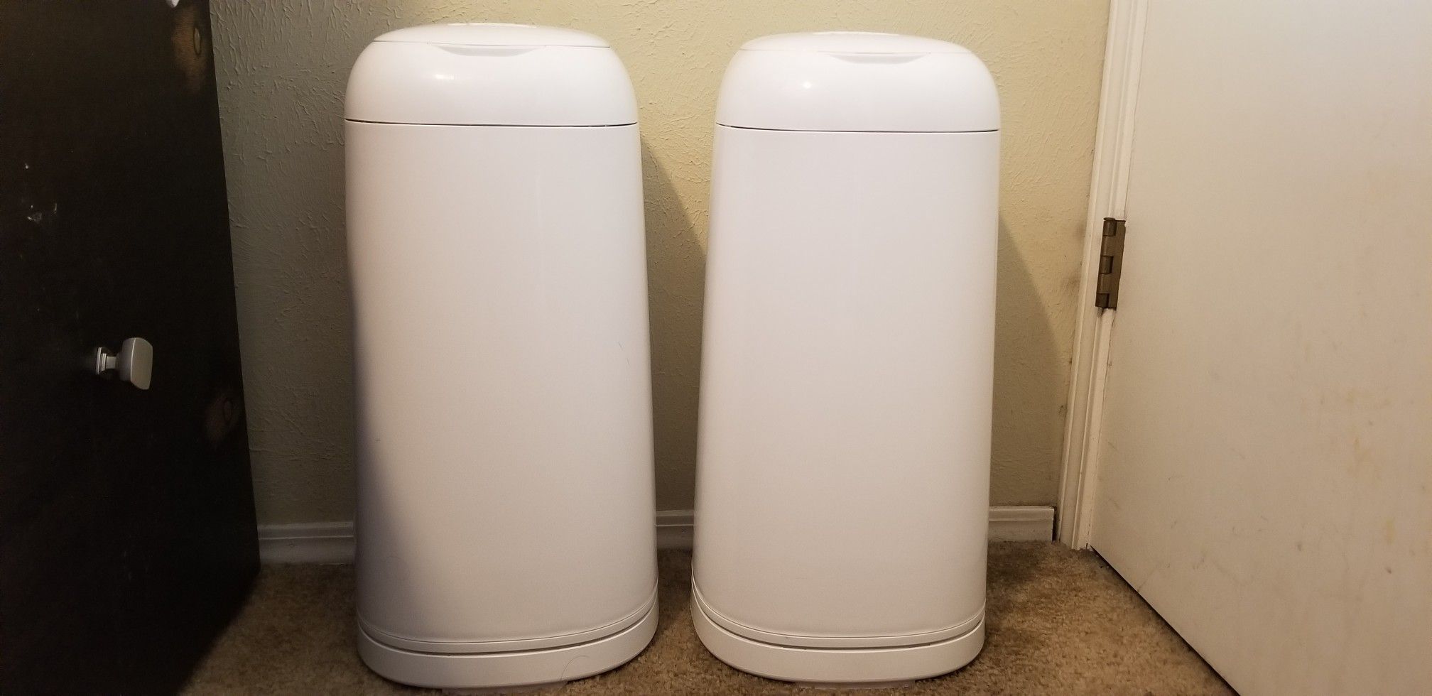 2 Diaper Genie's - Hardly used