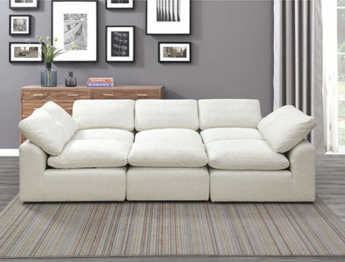 New Cream Sleeper Modular Sectional ! Free Delivery 🚚  ! Zero Down Financing Available  ! 