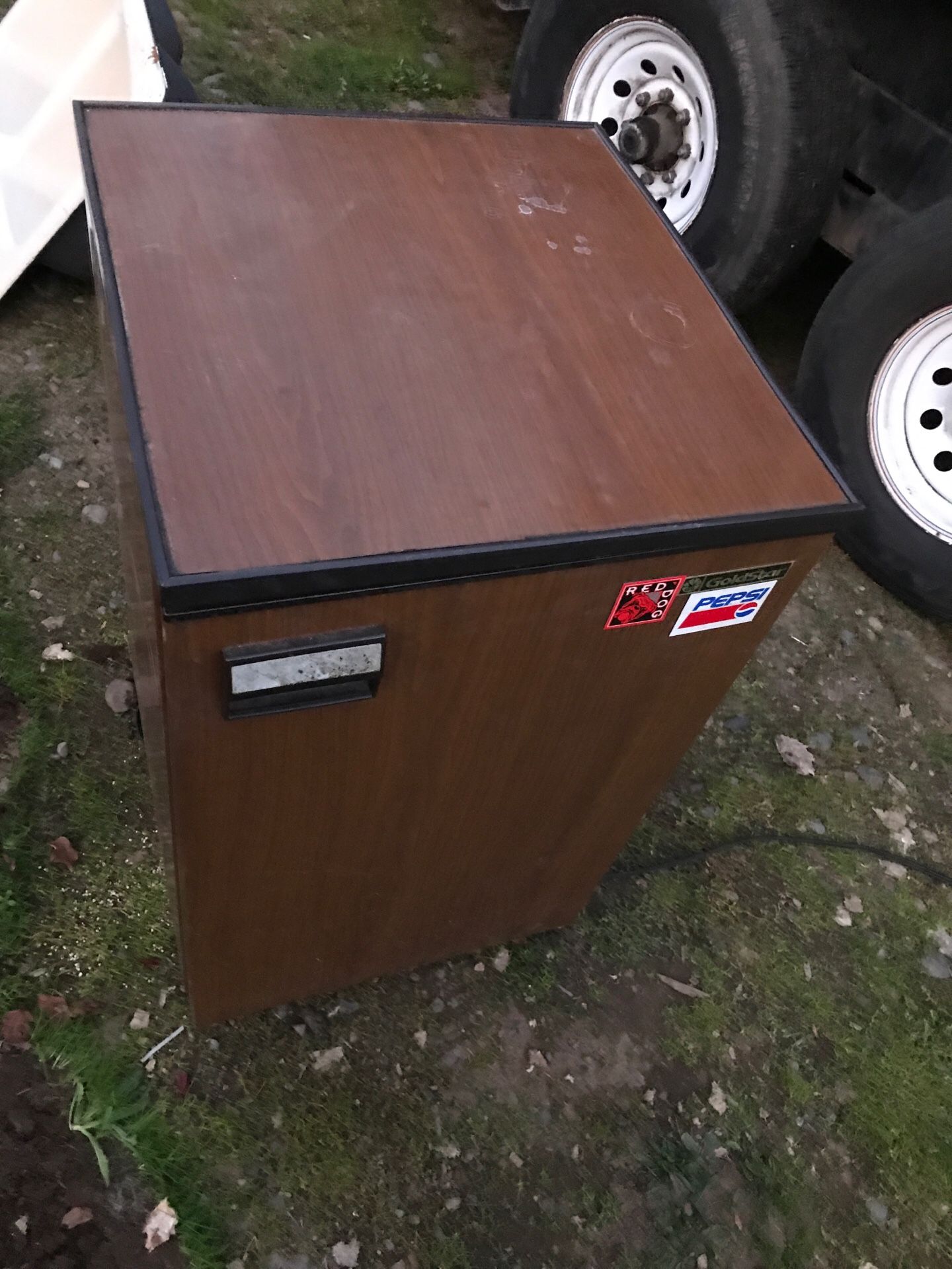 Mini fridge