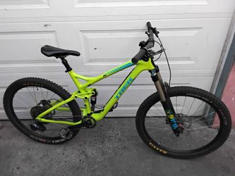 2017 Trek Remedy 9.8 Carbon Full Suspension Mountain Bike