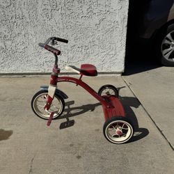 Radio Flyer Classic 10 Inch Toddler Tricycle 