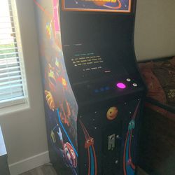 Classic Arcade Machine w/ 400+ CLASSIC Arcade Games!!