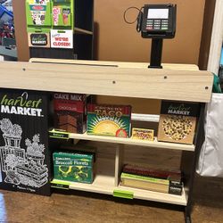 🛒 Melissa & Doug Fresh Mart Grocery Store + Accessories – Excellent Condition!