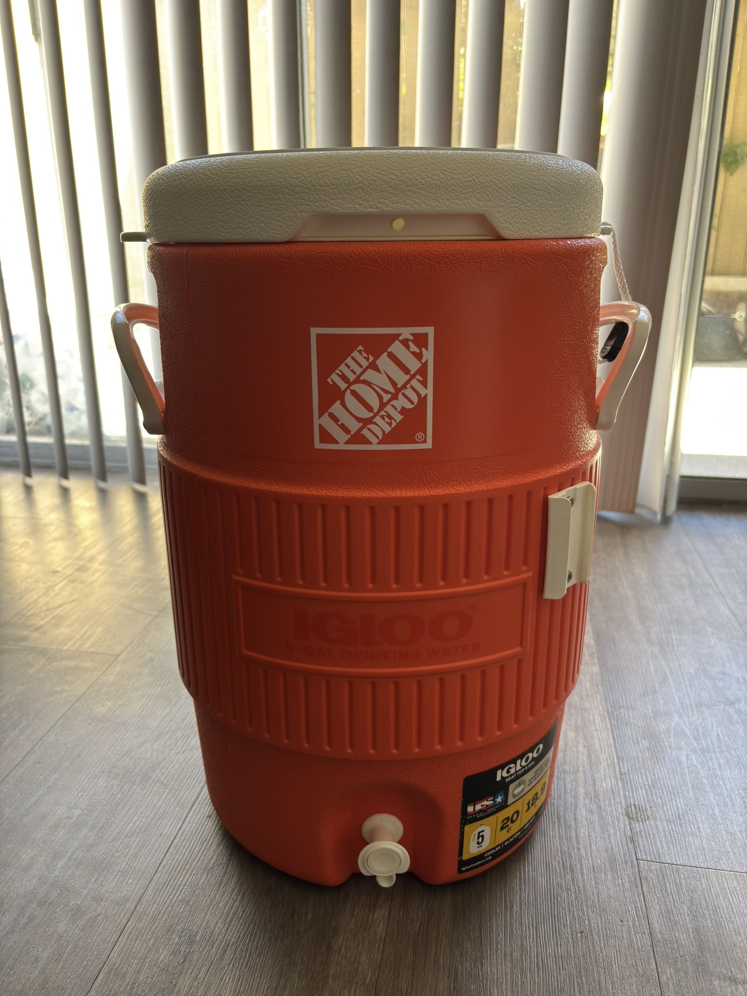 5 Gallon Seat Top Jug Cooler