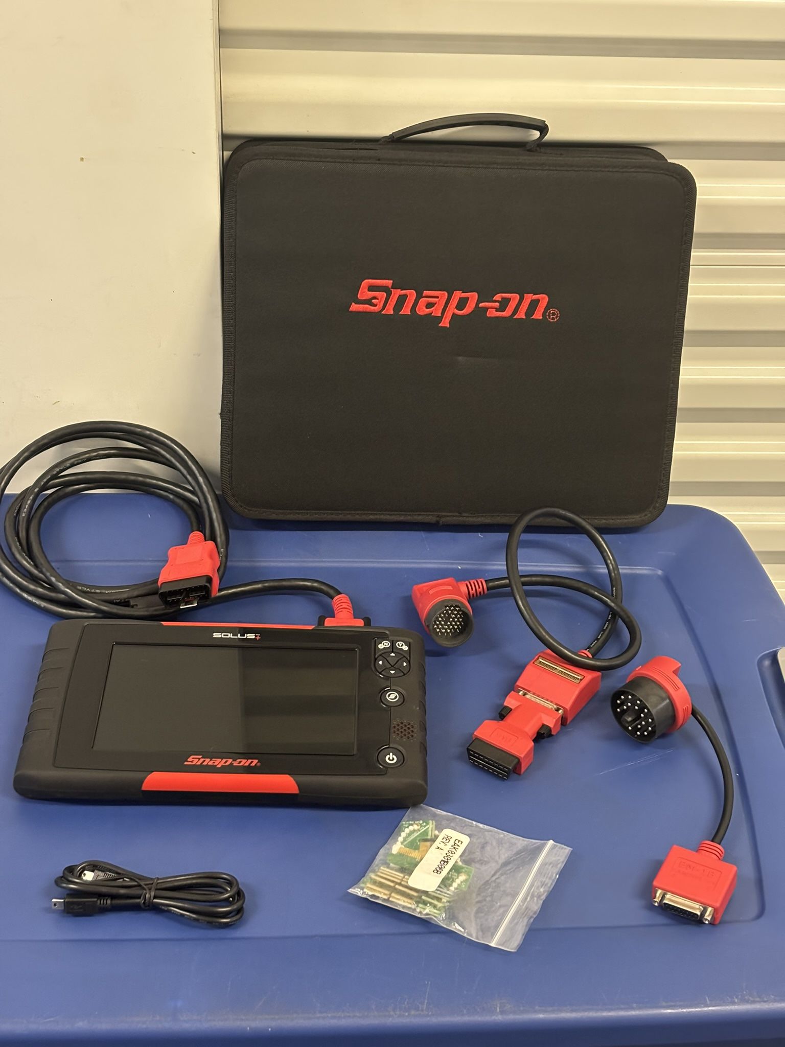 Snap-on Tools EESC337 SOLUS + Plus Automotive 24.4b Scanner mechanic diognostic tool