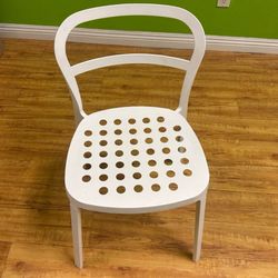 White Chair 